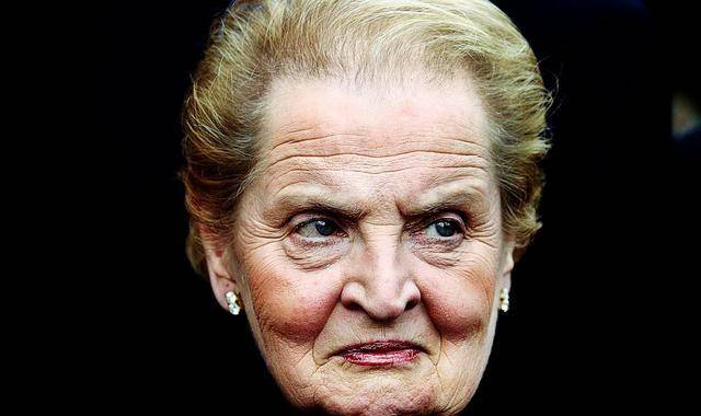 农夫和蛇!看看犹太人对恩人们的态度,就知道全世界为什么反犹