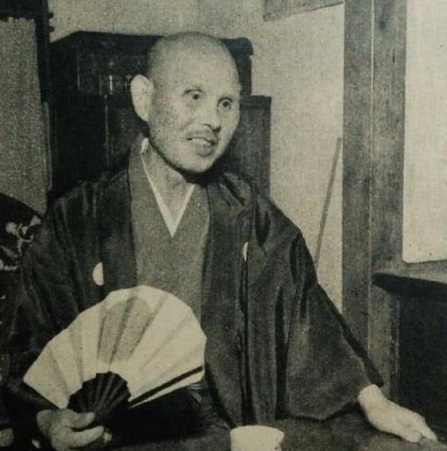 比如《三侠五义》中的"狸猫换太子",以及《西游记》中"真假美猴王"的