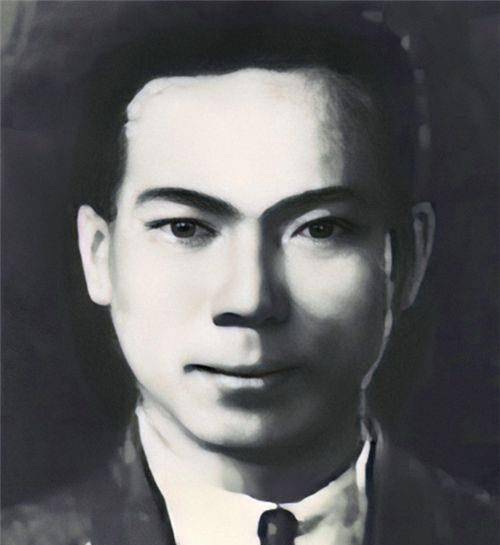 1927年,陈独秀之子陈延年遭叛徒出卖,刑场上坚决不跪,十分悲壮