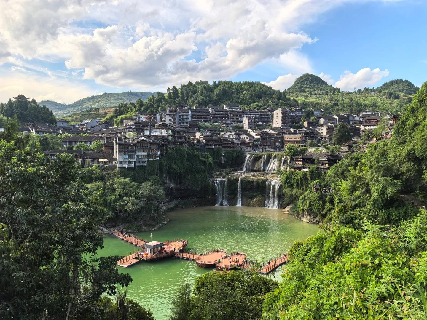 张家界芙蓉镇深度游| 机场直达攻略+必打卡景点+当地美食，一文全搞定！_交通_汽车_价格