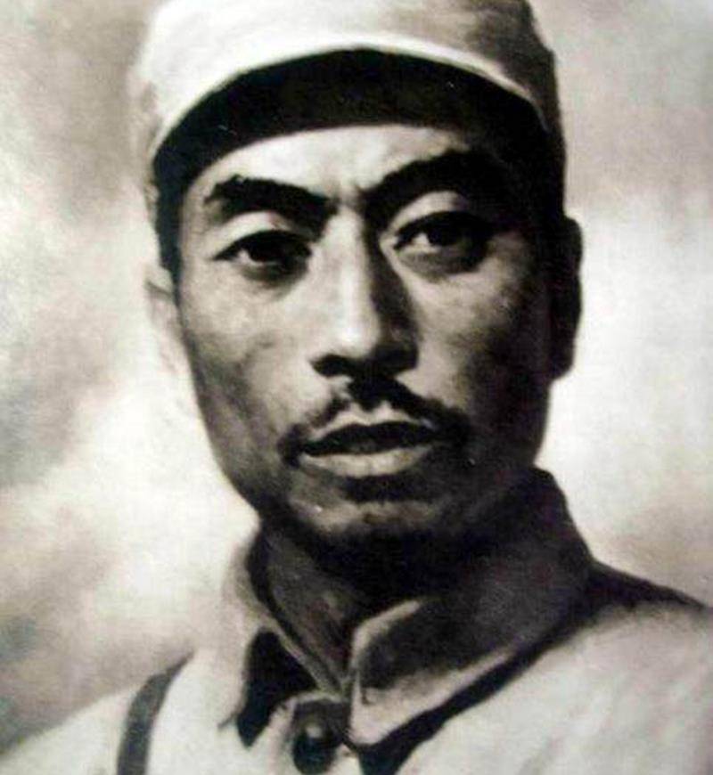 日本军官解剖完杨靖宇尸体后,将妻儿毒死自己剖腹自杀,震动日本