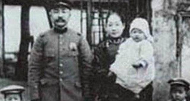 一对结义兄弟，大哥垂涎弟媳美色，设计杀害义弟后，与弟媳生10娃_李烈钧_龚永_华世琦