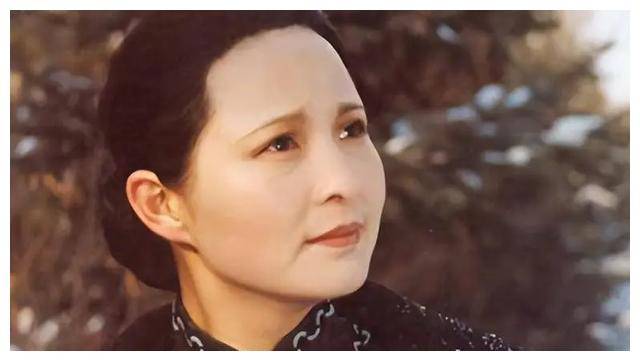 宋庆龄拒绝与孙中山合葬,直言:她伴我53年,我答应要和她葬一起_李燕