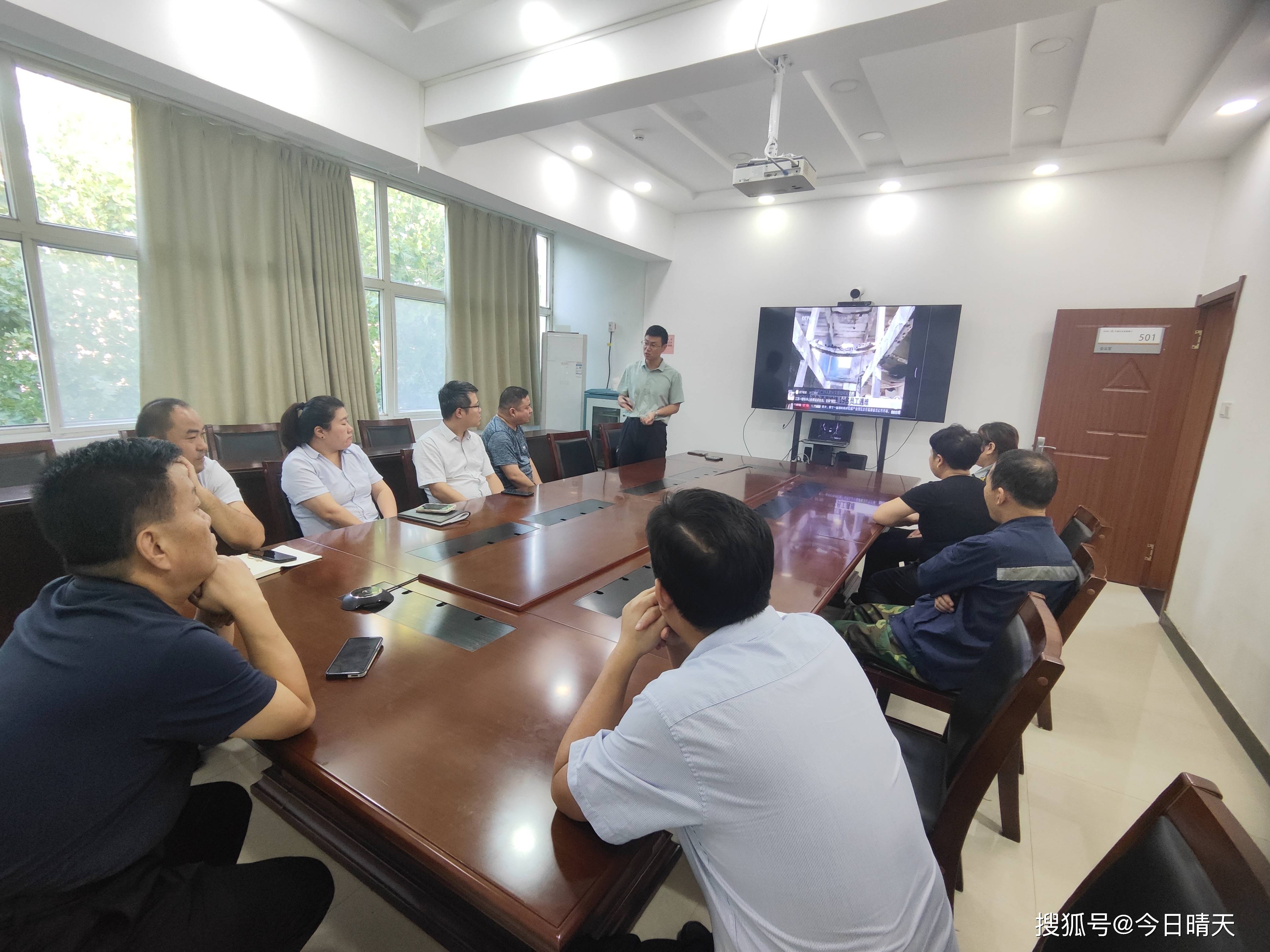 中国农业发展银行涉县支行开展消防安全知识培训