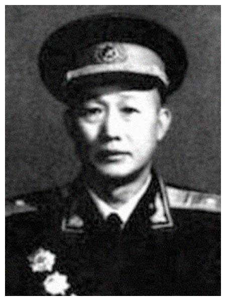1970年吴忠为彭总出头,怒批副职李钟奇,后来险些错过对越反击战