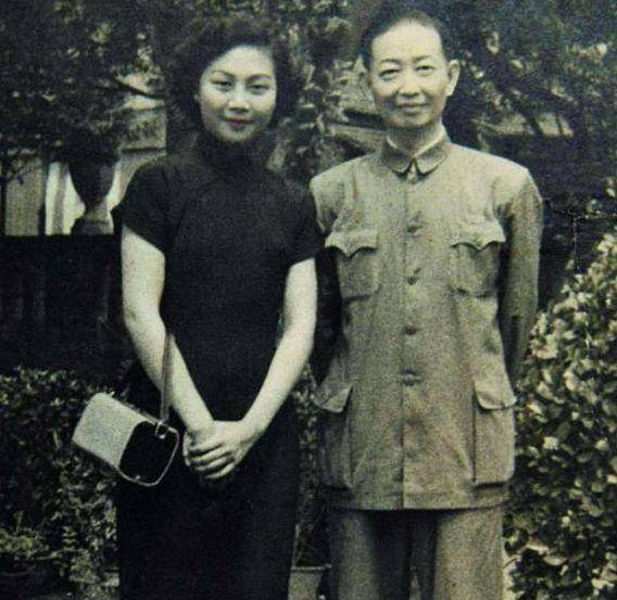 梅兰芳二夫人福芝芳能与大夫人和平共处,为何就是容不下孟小冬