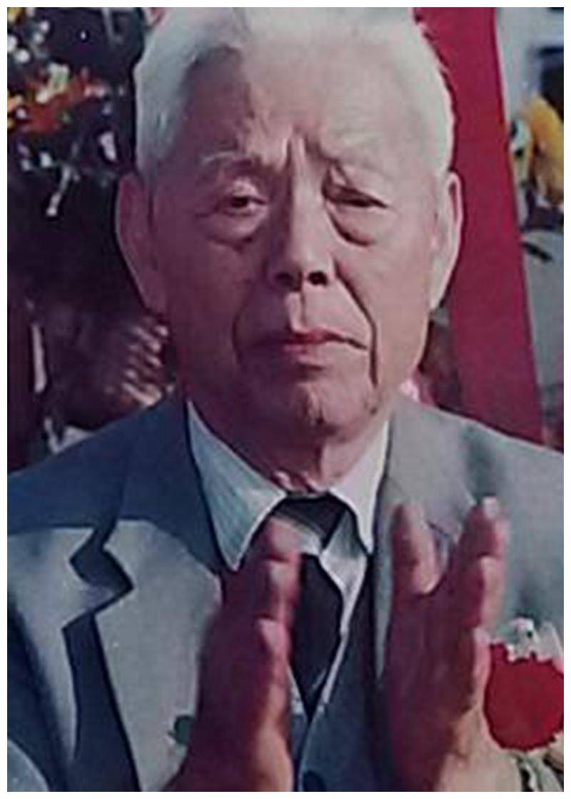 他曾担任广东省副省长,活到104岁,儿子下岗后拒绝给他安排工作_寇庆延