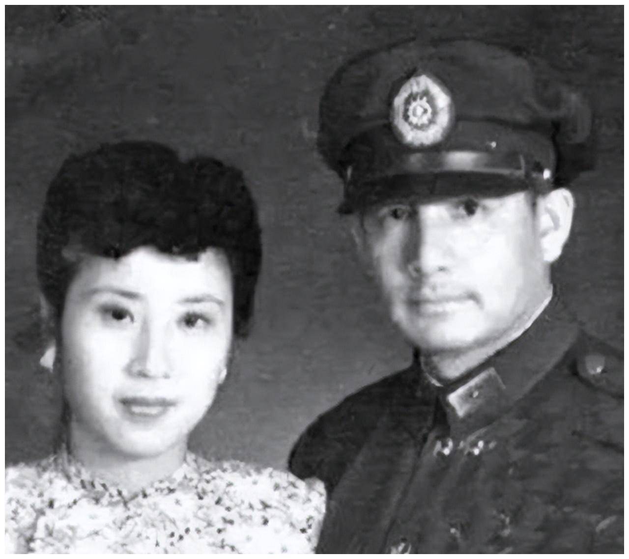 结语:1947年底,张灵甫带领着蒋介石主力军七十四师与陈毅将军进行了