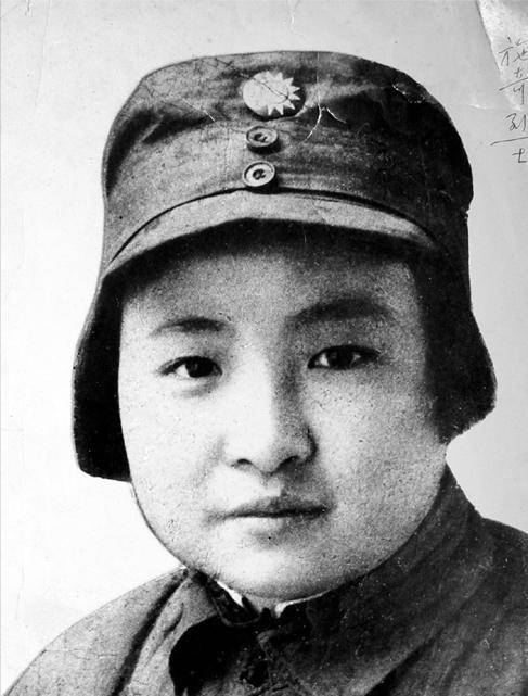 1927女烈士图片