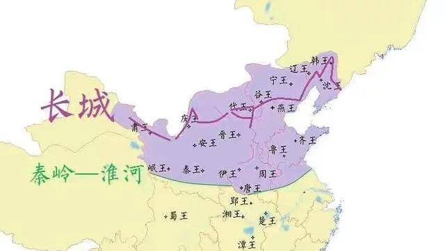其中,兵力最强大的并不是燕王朱棣,而是宁王朱权,他统领大宁都司营州