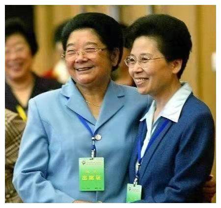 顾秀莲:我国第一位女省长,周总理亲自提拔,85岁仍在岗位