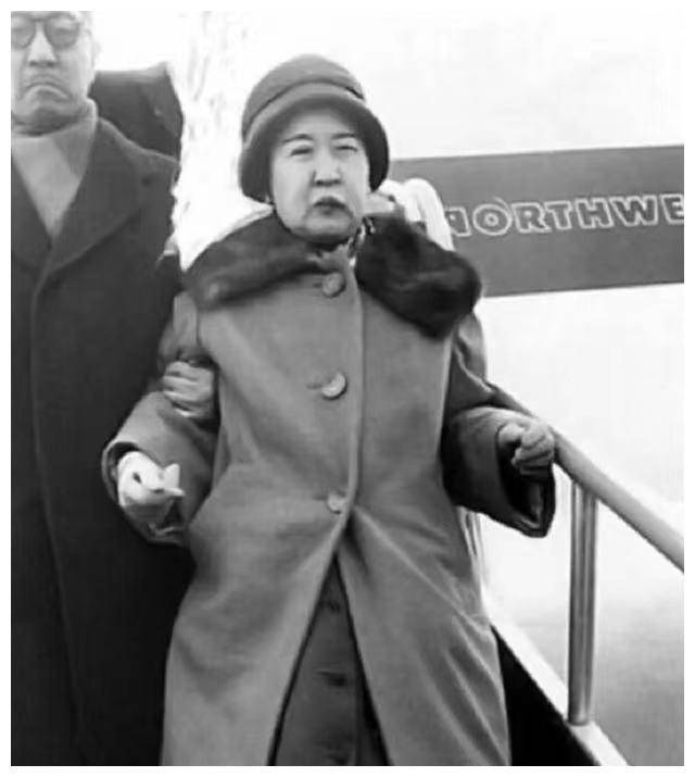 朝鲜末代翁主:13岁被日军带走,被迫结婚生子,在折磨中变成痴_德惠_李