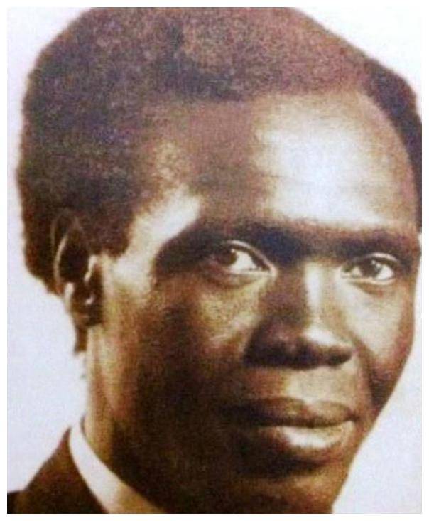 最荒唐的暴君伊迪阿明:对内吃国民人肉,对外调戏英国女王