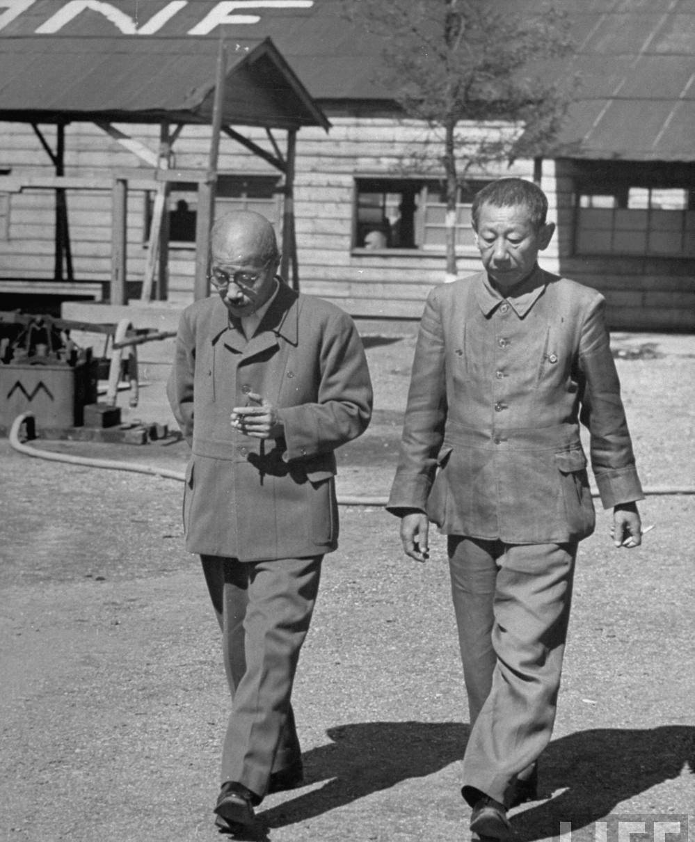 战犯东条英机最后时刻:受到美军特别对待,图8为绞死的瞬间