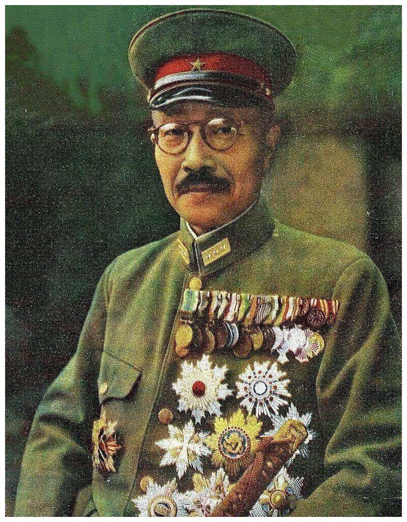 二战时日军留一撮胡子,成为凶残和滑稽的符号,他们留胡子有何用?