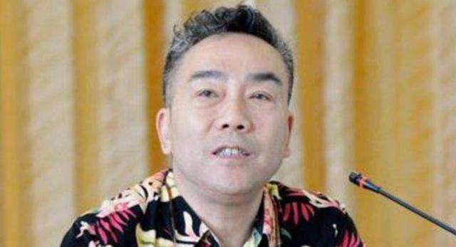 相声家杨议,一盒烟顶普通人一天工资,建千平豪宅存放文物藏品