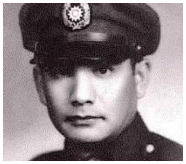 张灵甫想吃饺子妻子下地割韭菜,他直接在脑后开了一枪这是为何?