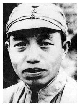 政委谭震林于3月31日,集中54个团的兵力向东攻打潍县,以切断国民党