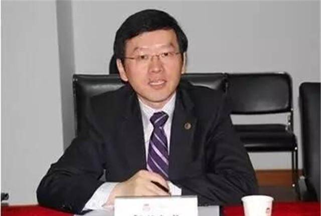 申通在陈德军兄妹两人的接管以来的二十多年来,随着网购的快速发展这