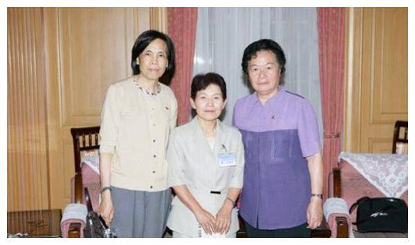 父亲是元帅,丈夫是上将,她是中国首位女中将_聂力_聂帅_张瑞华