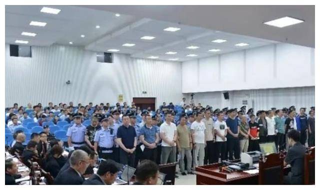 2018年300名警察抓捕时竟敢举枪反抗,死刑_陈辉民_宜黄县_进行