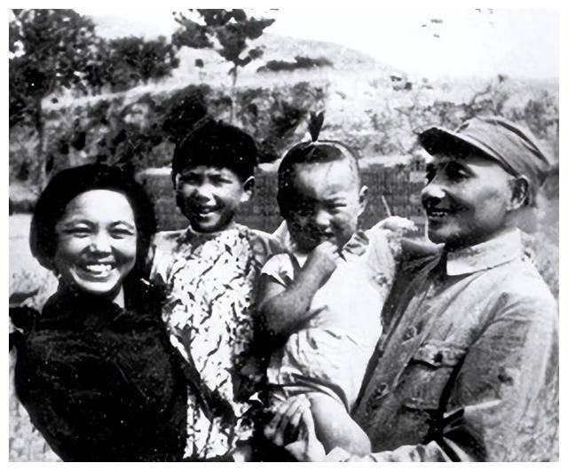 1997年邓小平逝世,夫人卓琳致信党中央:小平对自己的后事有交代_同志_孩子_中国