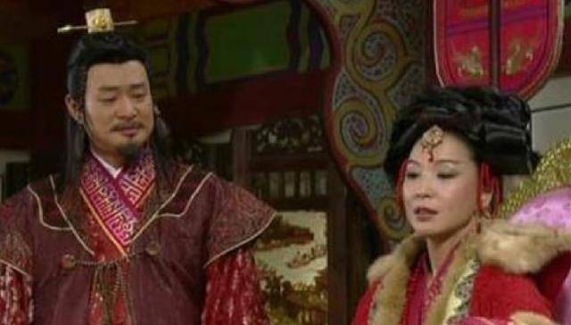 萧绰并非"傻白甜",二姐才命苦_萧思温_王位_女儿