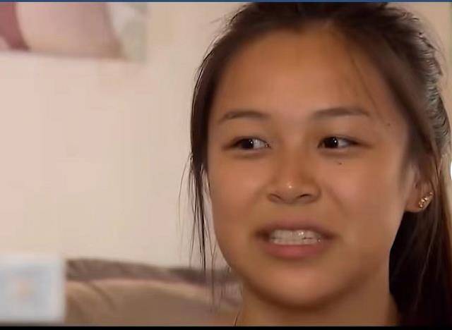 原创欧洲籍女孩因长得像中国人,2017年跑来中国寻亲,事后令她痛哭_虞