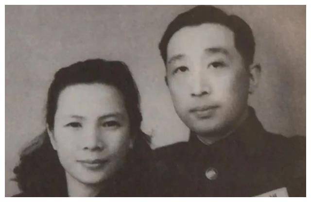张学思妻谢雪萍:晚年三见张学良,直言“听到他的口头禅很心痛”_小时候_张仲_照片