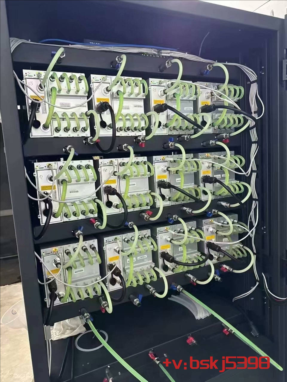 散热系统蚂蚁s19hyd水冷矿机的算力达到了184t/s,这意味着它能够以较