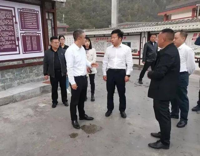 李县长从2004年7月开始参加工作,到2021年9月当选为正处级安远县县长