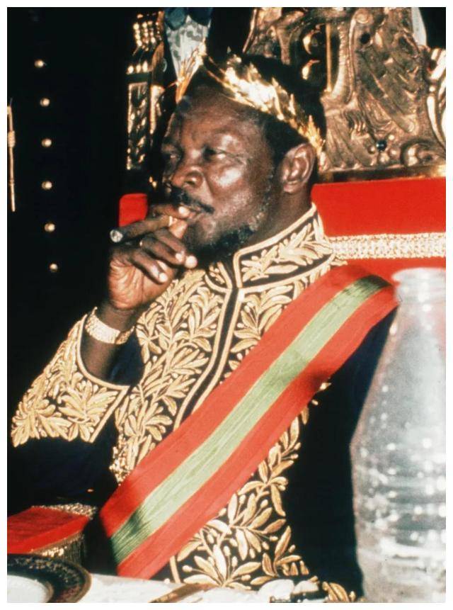 非洲三大暴君是什么鬼?中非皇帝博卡萨为啥管戴高乐叫爸爸?