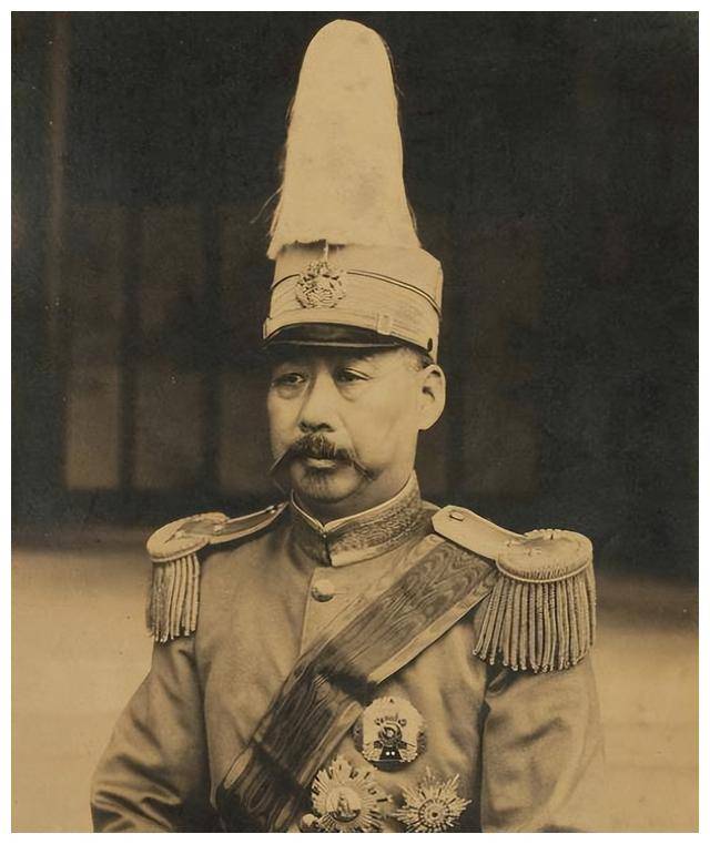 手拿血腥屠刀,口念儒经释典,一代枭雄吴佩孚