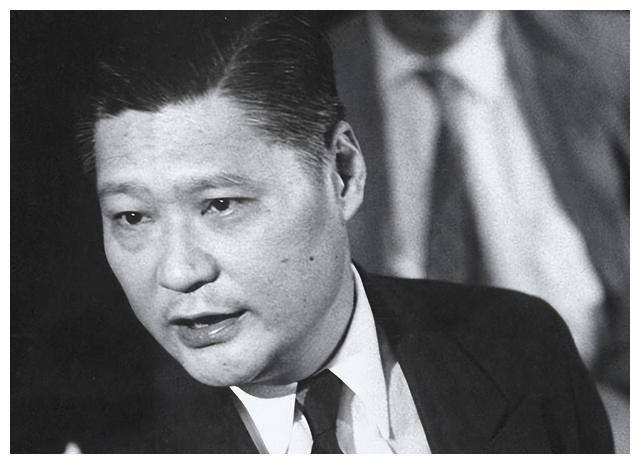 民国文人叶公超:出轨自家堂妹,却不肯与原配离婚,最终结局如何_袁永熹