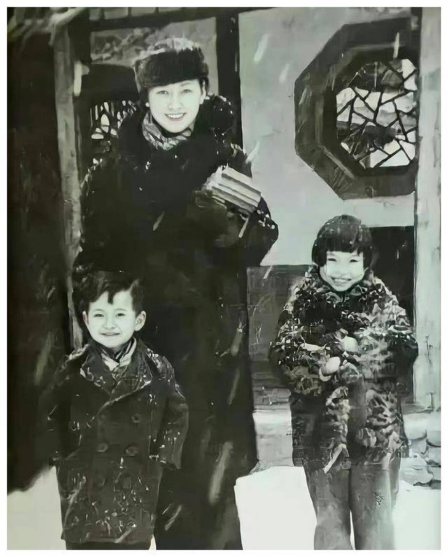 林徽因女儿的结婚照,眉清目秀,和妈妈一样漂亮_梁再冰_梁思成_于杭