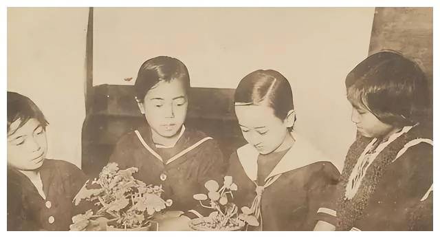 韩国末代公主:父亲宠她7年,被日本人带走折磨40年,逼成精神病_李熙