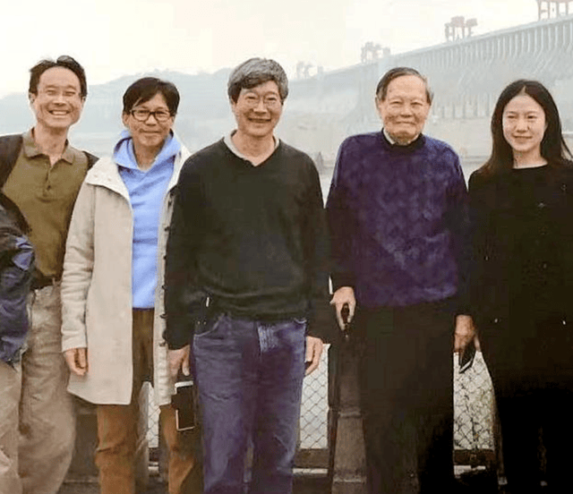 你只知杨振宁82岁娶妻,却不知他3个儿女,皆人中龙凤,业内翘楚