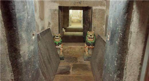 雨水冲出千年地宫,找到一个八重宝盒,佛祖舍利重返人间