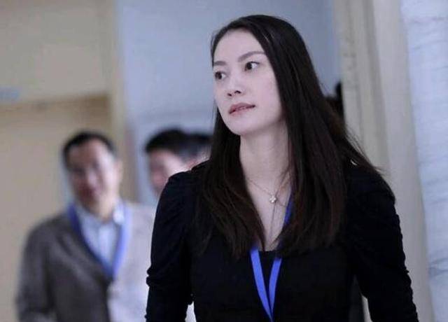 世界羽毛球冠军谢杏芳,退役后创业成总裁,丈夫林丹反而成配角