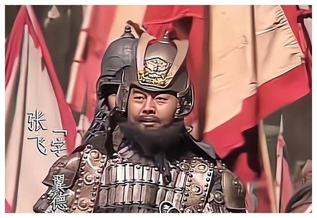 张飞率队从上游冲下来,截住曹仁一阵混杀,忽然遇到先锋许褚,"便与交战
