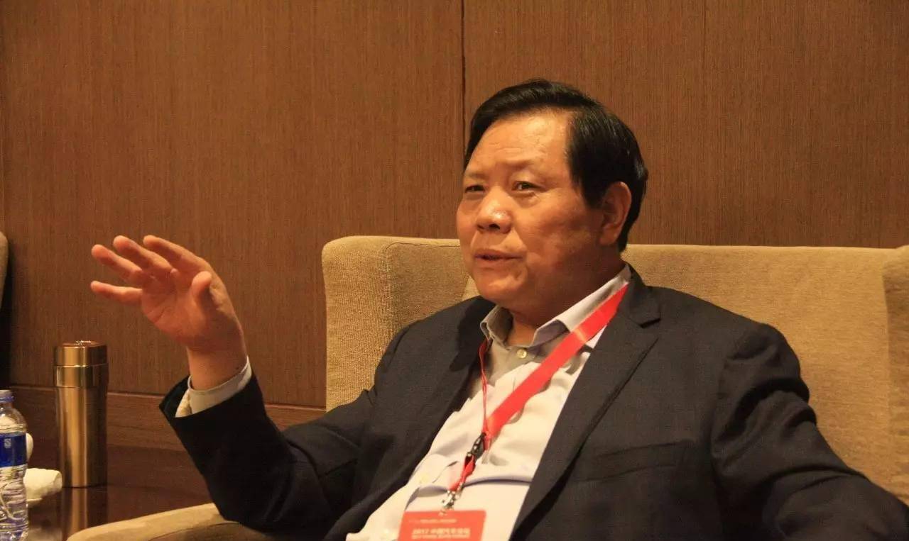 套走董明珠26亿,拉王健林,刘强东下水,魏银仓到底有何本事?