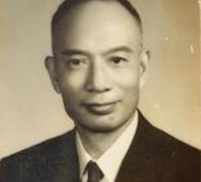 黄埔走出的两个一级上将,各有拿手绝活,让蒋介石宠爱有加_胡宗南_黄杰_机会