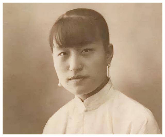 蒋介石与结发妻子毛福梅有无感情?陈洁如:新婚头两月是蜜月期