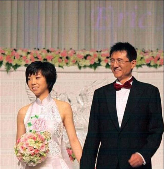 袁立:被徐威娇宠12年,不愿意与对方结婚,今50岁三婚无子女