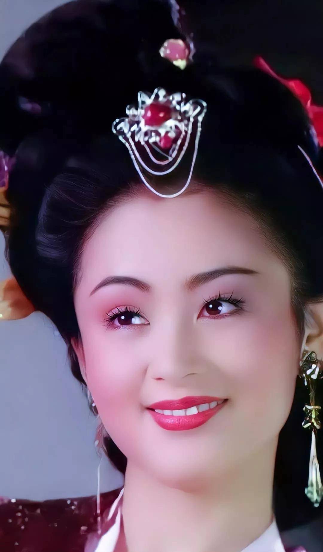 陈红饰演的貂蝉陈红饰演的貂蝉陈红饰演的貂蝉陈红饰演的貂蝉陈红饰演