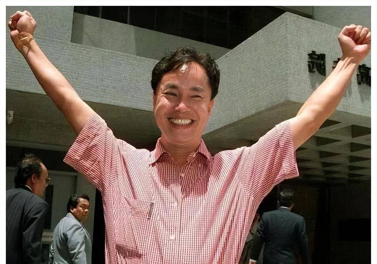 勒索李嘉诚10亿赎金,扬言800斤雷管炸监狱,张子强为何如此嚣张