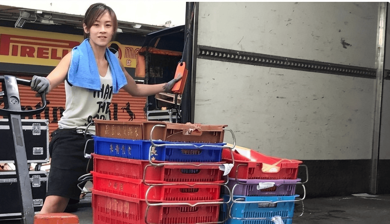 当年号称香港最美搬运工,参加相亲节目被富二代抱走,现状如何?