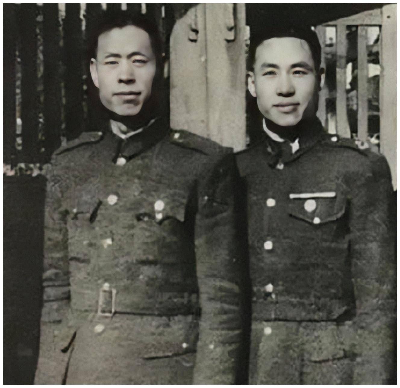 蒋介石几次下野时间表