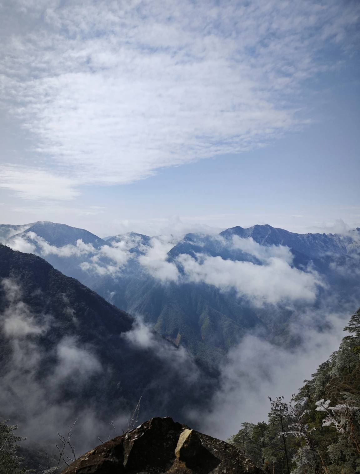 福建省南平市最高的山黄岗山,海拔2160