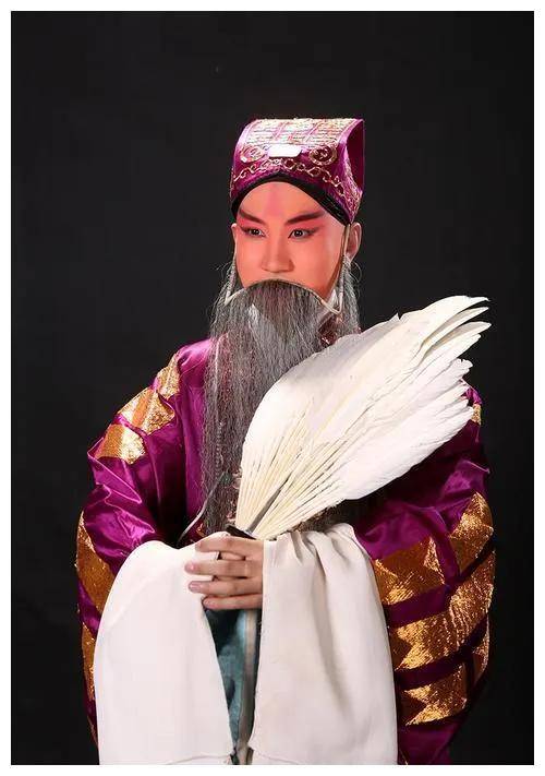 求贤若渴的曹操为什么不求有诸葛亮?